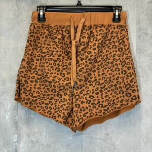 BLANKNYC Women's Adulting Leopard Printed Elastic Waistband Raw Hem Shorts SZ XS